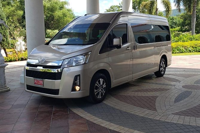 Montego Bay Airport To Luxury Bahia Principe Runaway Bay - Who will appreciate this transfer most?