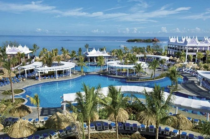 Montego Bay Airport Transfer to Hotels in Montego Bay or Falmouth - Is $16 per person good value?
