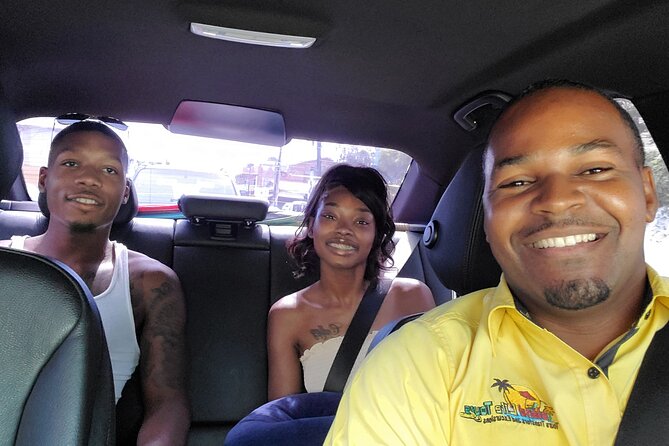 Montego Bay Airport Transfer to Hotels in Ochi Rios - Communication Before and During the Ride