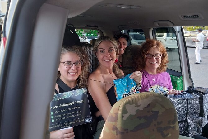 Montego Bay Airport Transfers Private Taxi to Hotels in Negril - Meeting Joyce at Montego Bay Airport