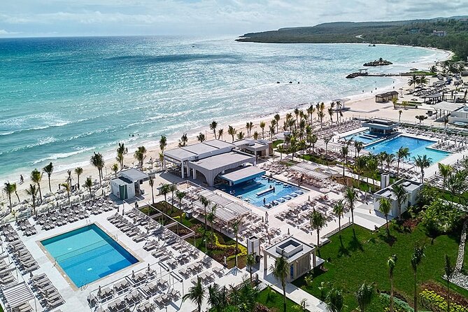 Montego Bay Airport Transfers to Hotels in Falmouth/ Trelawny - Comfort, safety, and the first hour