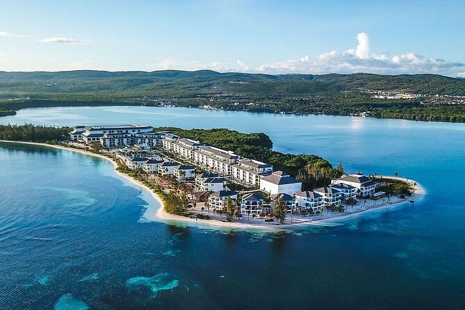 Montego Bay Airport Transfers to Hotels in Falmouth/ Trelawny - Should you ask for stops?
