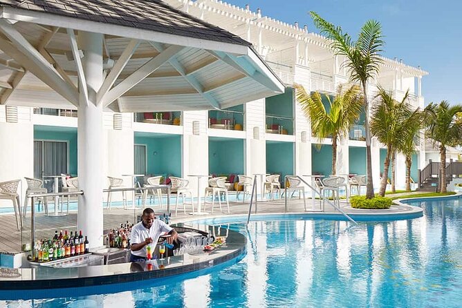 Montego Bay Airport Transfers to Negril Hotels Jamaica - Optional stops for groceries or an ATM