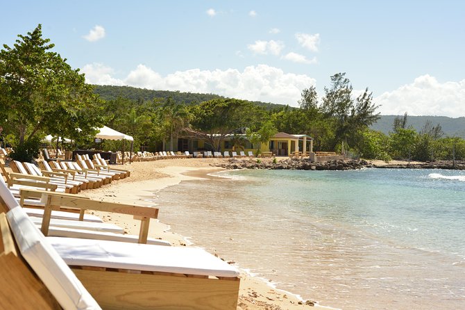 Montego Bay: Bamboo Beach Break - A Straightforward Beach Day Near Montego Bay