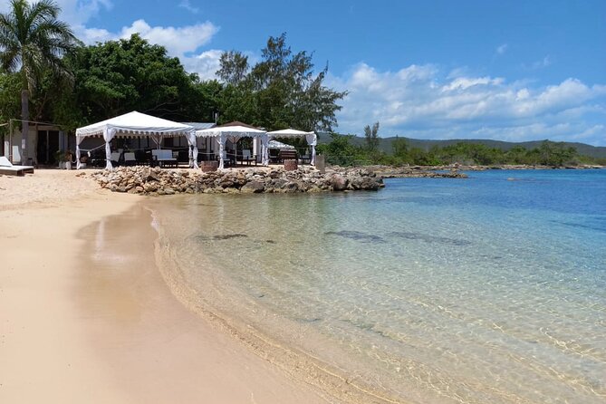Montego Bay: Bamboo Beach Club with Lunch and Cocktails - A Relaxed North Coast Ride from Montego Bay