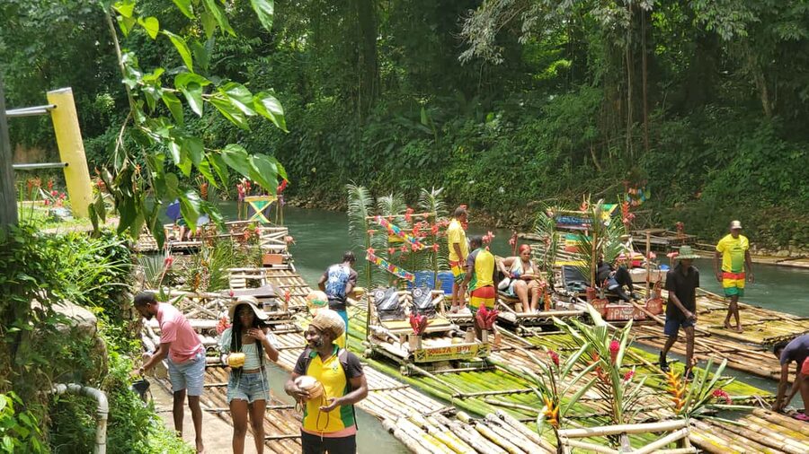 Montego Bay: Bamboo Raft Cruise on the Great River - What to bring and what to leave behind
