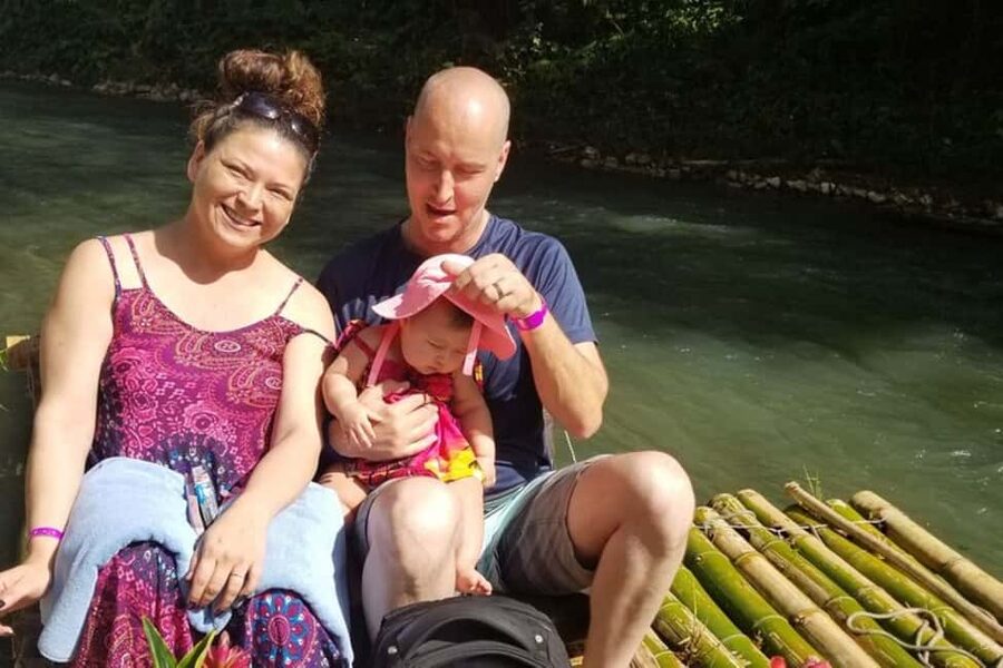 Montego Bay: Bamboo River Rafting and Limestone Foot Massage - The bamboo raft: a quiet view of Jamaica