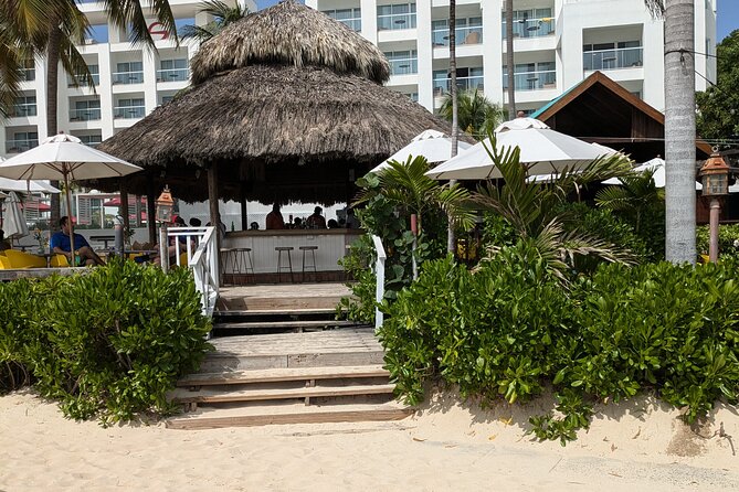 Montego Bay Beach Break and Highlight - Sam Sharpe Square in only ten minutes