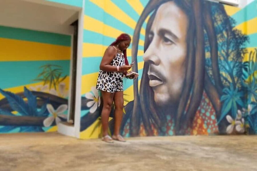 Montego Bay: Bob Marley Nine Miles Mausoleum Tour - The long road from Montego Bay to Clarendon Parish