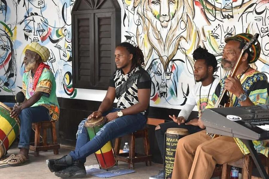 Montego Bay: Bob Marley's Nine Mile Admission & Guided Tour - Discovery Bay and the story of Jamaica