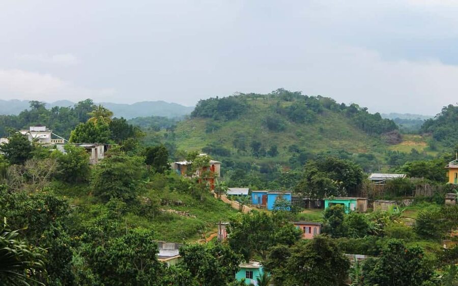 Montego Bay: Bob Marley Tour to 9 Mile, St. Ann - The mausoleum and Marley’s final resting place