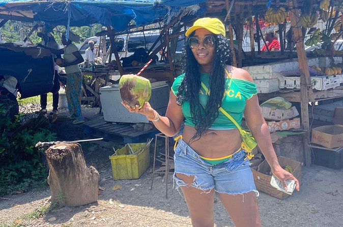 Montego Bay City Highlights Tour and Shopping with Bamboo Rafting - Shopping the Hip Strip and local Jamaican goods
