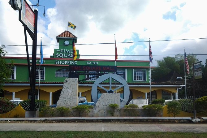Montego Bay Excursion Negril 7 Miles Beach, Rick's Cafe and Time Square Shopping - Rick’s Cafe and the Cliff-Jumping View
