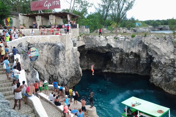 Montego Bay Excursion Negril 7 Miles Beach, Rick's Cafe and Time Square Shopping - Time Square Shopping in Negril