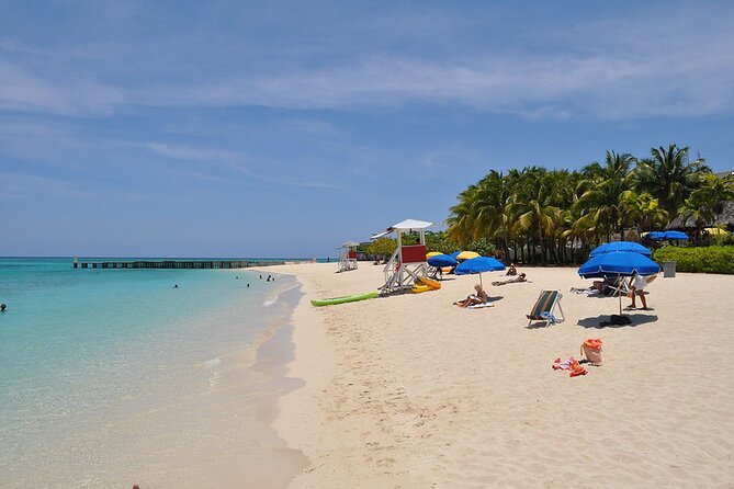 Montego Bay Highlights From Montego Bay Hotels - Shopping along the Hip Strip
