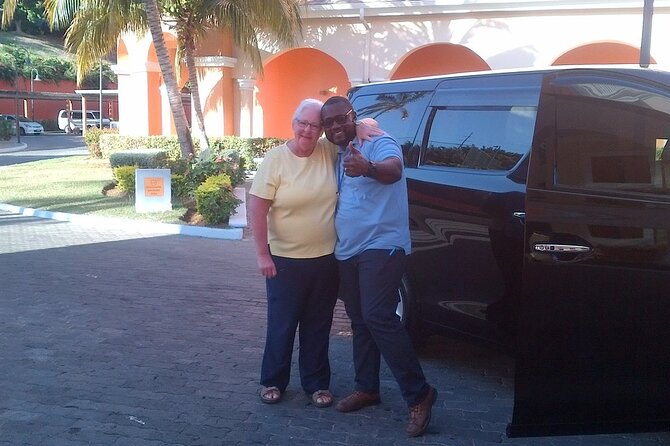 Montego Bay Hotels Airport Private Transfer - Is it suitable for families and larger groups?