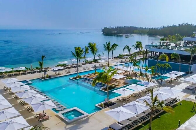 Montego Bay Hotels Private Airport Transfer - One-way arrival service versus round-trip planning