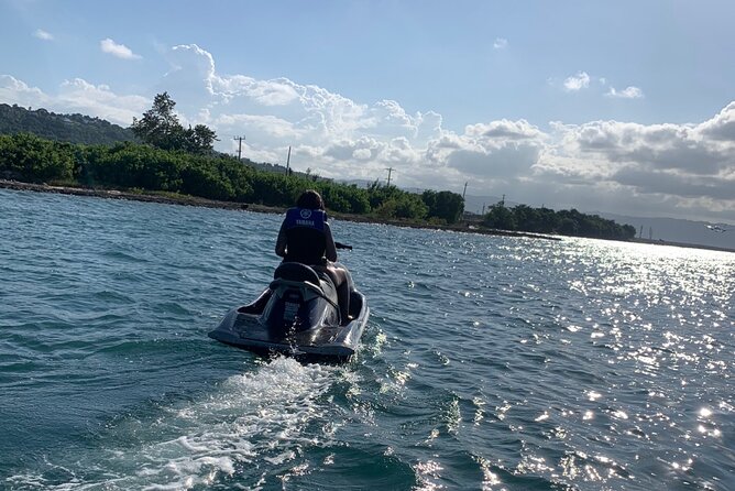 Montego Bay Jet Ski and Parasailing Combo or Single with Pickup - What the beach stop is really like