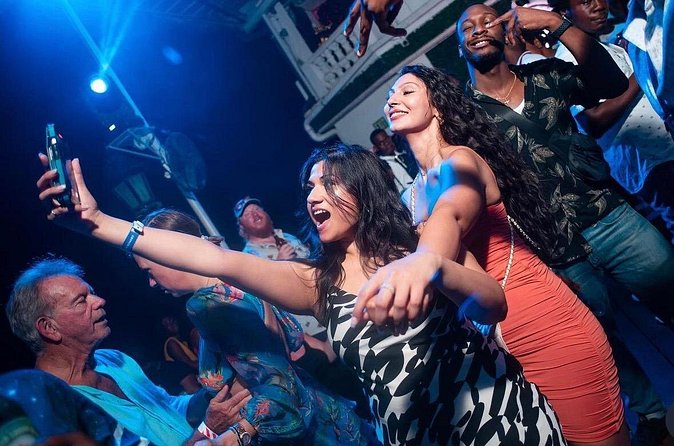 Montego Bay Night Out Lounge2727 Private and Customize Transfer - What the $65 price is really buying
