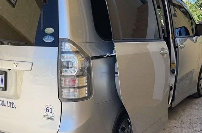 Montego Bay Private Airport Transfers - Round Trip - What the ride itself may include