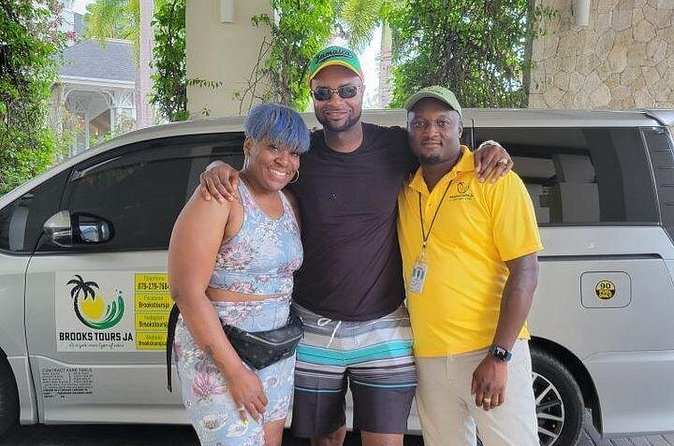 Montego Bay Private Taxi & Airport Transfers - What the strong praise is really about