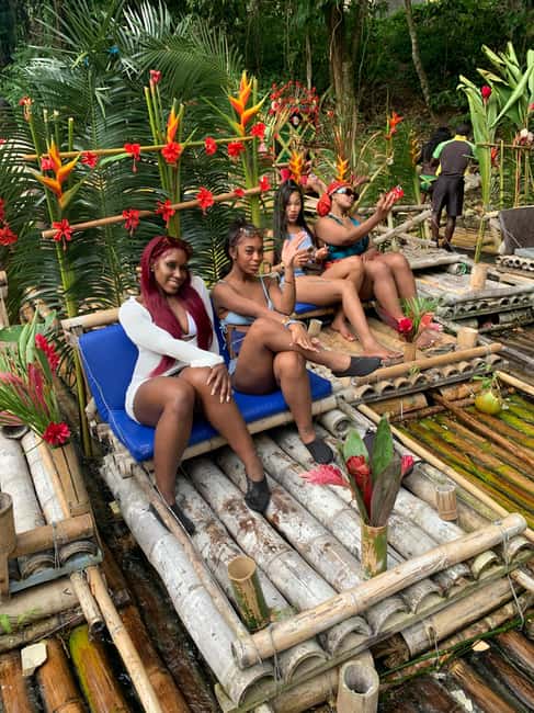 Montego Bay: River Rafting and Limestone Foot Massage - How the guides shape the experience