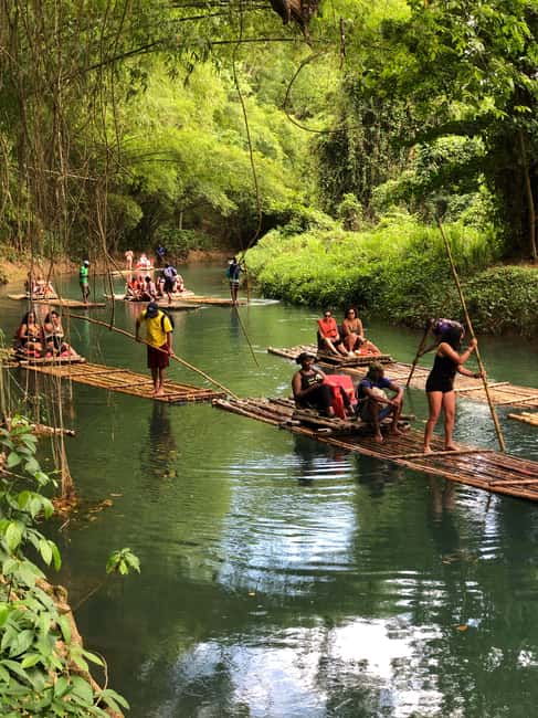 Montegobay: Rafting Tour with Limestone Massage - A quiet ride on Jamaica’s Great River