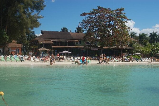Negril Beach Break and Ricks Cafe - Montego Bay Cruise Port - How the guides shape the day