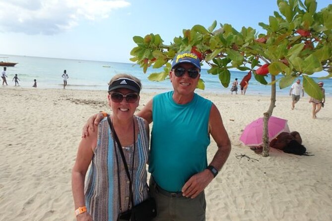 Negril Beach & Rick's Cafe Tour - Why Dwight Harvey Matters to the Experience