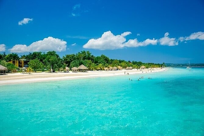 Negril Beach, Ricks Cafe and Margaritaville from Montego Bay - Two hours on Negril’s Seven Mile Beach