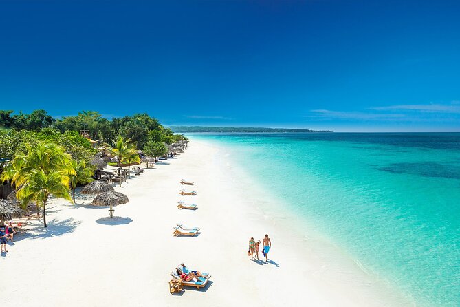 Negril Beach & Ricks Cafe from Montego Bay - One hour on Negril’s Seven-Mile Beach
