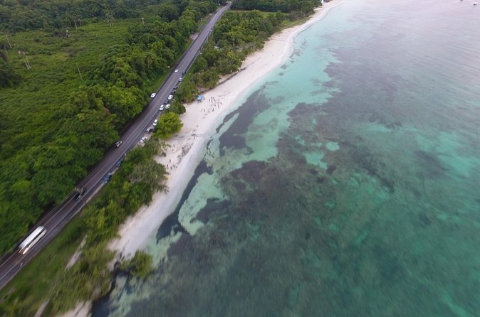 Negril's 7 miles Beach and Rick's Café - The guides make the flexible schedule work