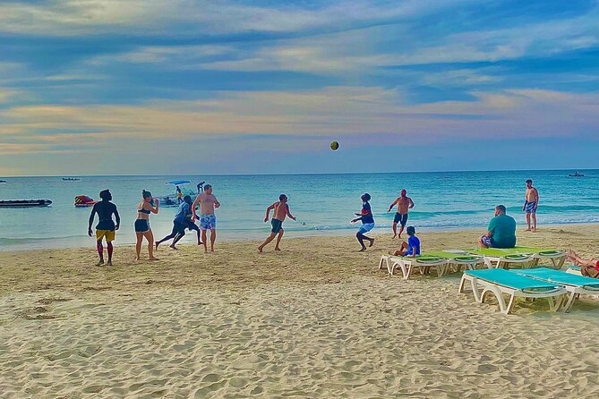 Negril Seven Miles Beach And Ricks Cafe Tour - The private ride and the role of the driver