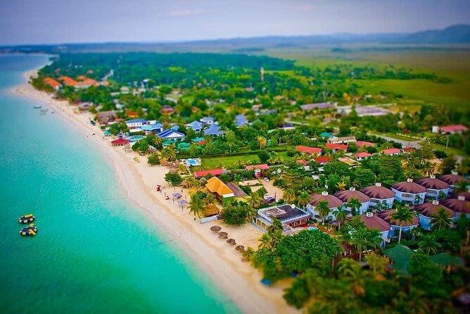 Negril Seven Miles Beach, Snorkeling, Boat Ride, Ricks Cafe Combo - Lunch on the small island