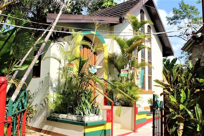 Nine Mile and Dunn's River Falls Day Trip from Montego Bay & Grand Palladium - Who should book this experience