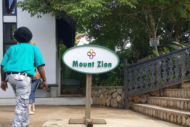 Nine Mile Tour from Ocho Rios - Music, memory, and the guide’s role