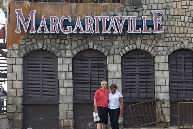 Norman Manley Airport to New Kingston - Price and the value for small groups