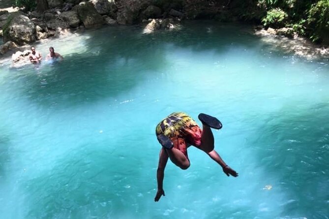 Ocho Rios: Amazing Blue Hole and Chill at Reggae Hill - Blue Hole starts the day with cool water and rock steps