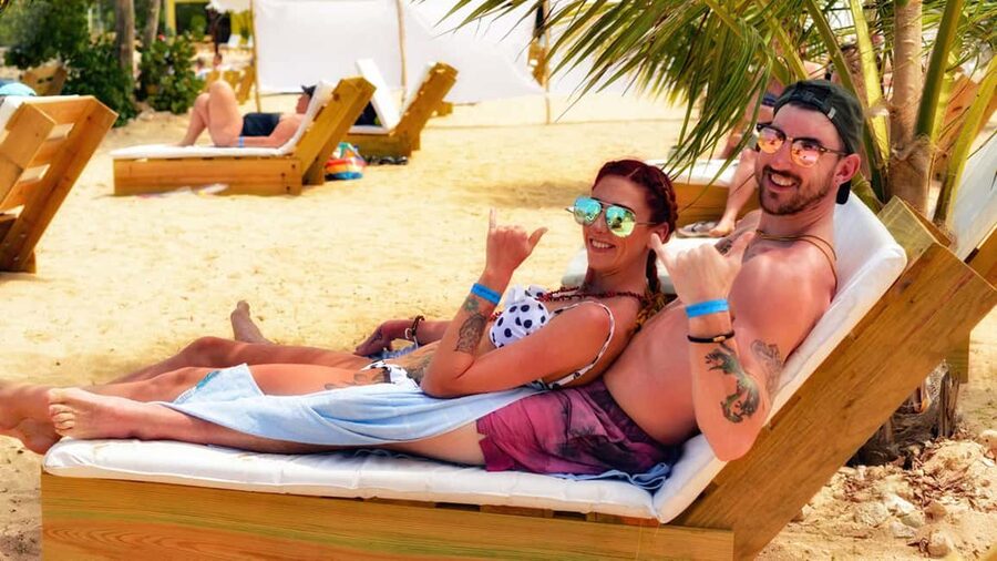 Ocho Rios: Bamboo Beach Club VIP Pass with Lunch and Drinks - Hotel pickup from Ocho Rios or Runaway Bay