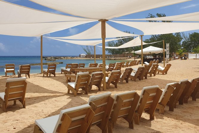 Ocho Rios: Bamboo Beach Club with Specialty Lunch & Cocktails - Three hours beside a calm Caribbean cove
