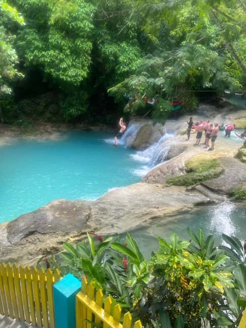 Ocho Rios: Blue Hole and Bamboo River Rafting - Who will get the most from this tour