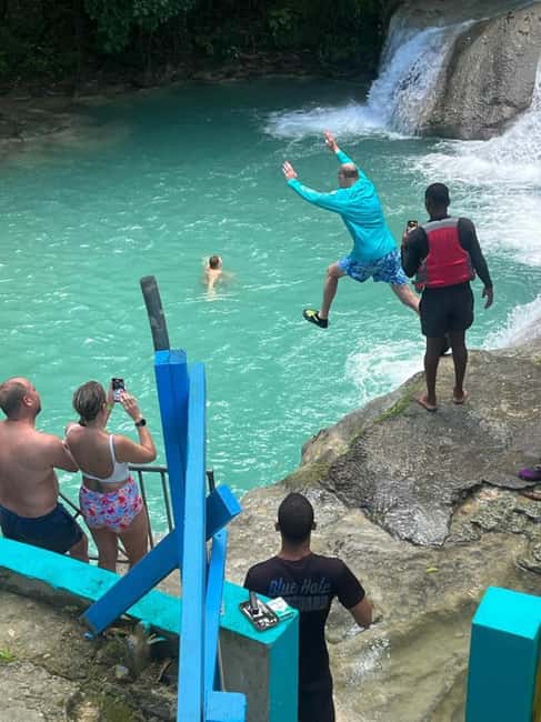 Ocho Rios : Blue Hole and Sightseeing Tour - FAQ