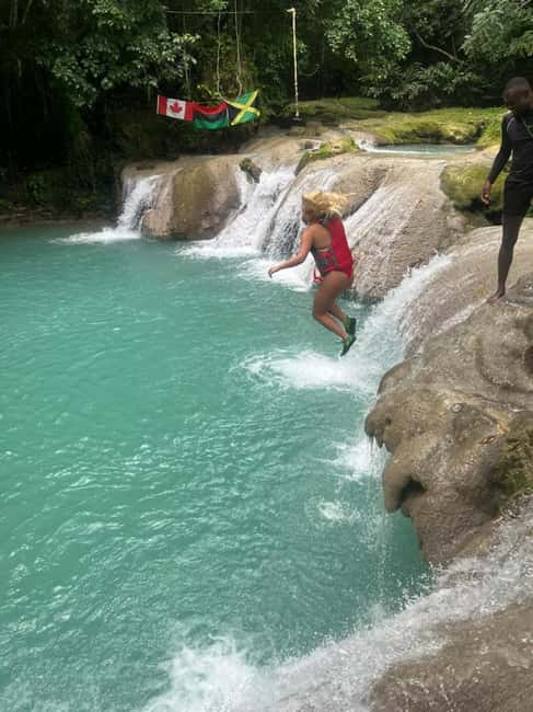 Ocho Rios : Blue Hole and Sightseeing Tour - Lunch and shopping after the falls