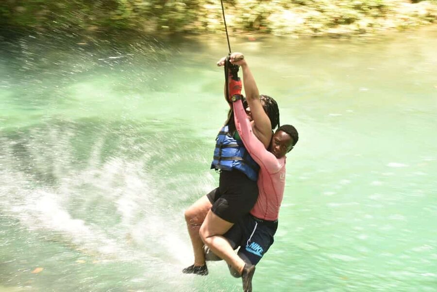 Ocho Rios: Dunn's River Falls and Blue Hole Combo Tour - Why this two-stop outing works