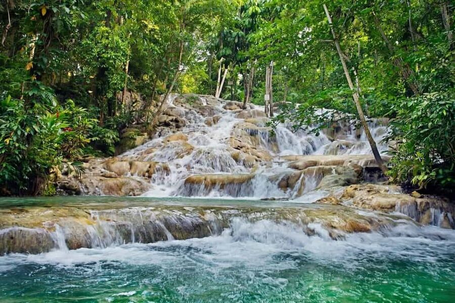 Ocho Rios: Dunn's River Falls and Blue Hole Combo Tour - Climbing Dunn’s River Falls for two hours