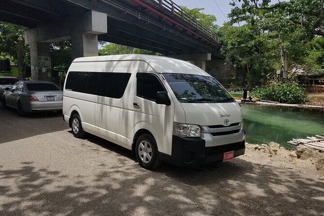 Ocho Rios Hotels Airport Private Transfer (MBJ) - The Montego Bay to Ocho Rios Drive
