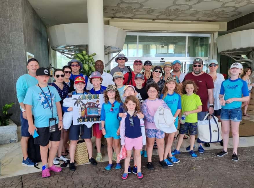 Ocho Rios: Konoko Falls, Fern Gully, and Shopping Tour - Indigenous birds, animals, and the pace of the park visit