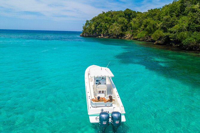 Ocho Rios Powerboat & Dunn’s River Falls Adventure - Jamaican lunch keeps the day moving