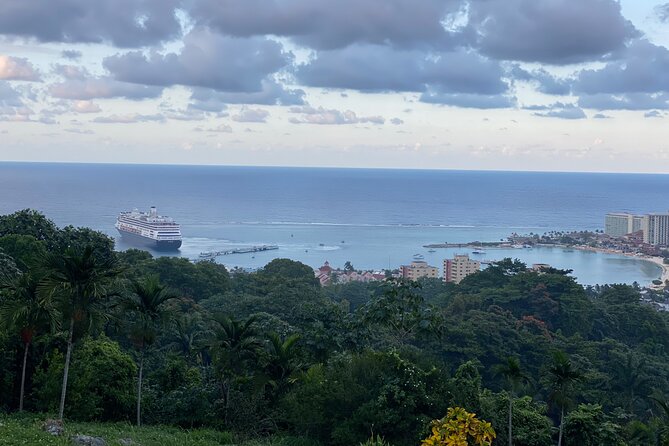 Ocho Rios Sightseeing Tours and Shopping - Key points at a glance