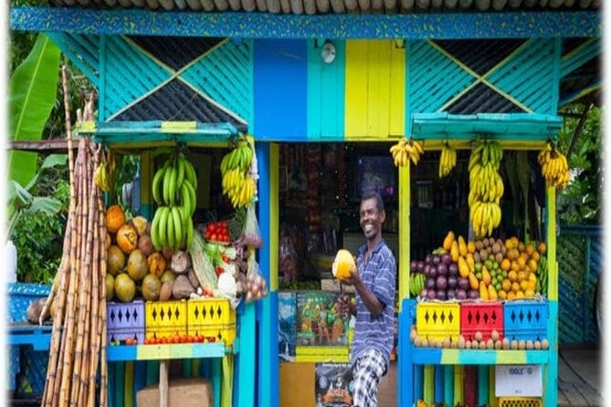 Ocho Rios Street Eats - Monster Dwag and the First Taste of Jerk